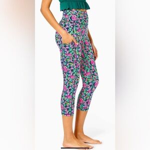 LILLY PULITZER Women’s Weekender High Rise  Floral Print Leggings Size XXL